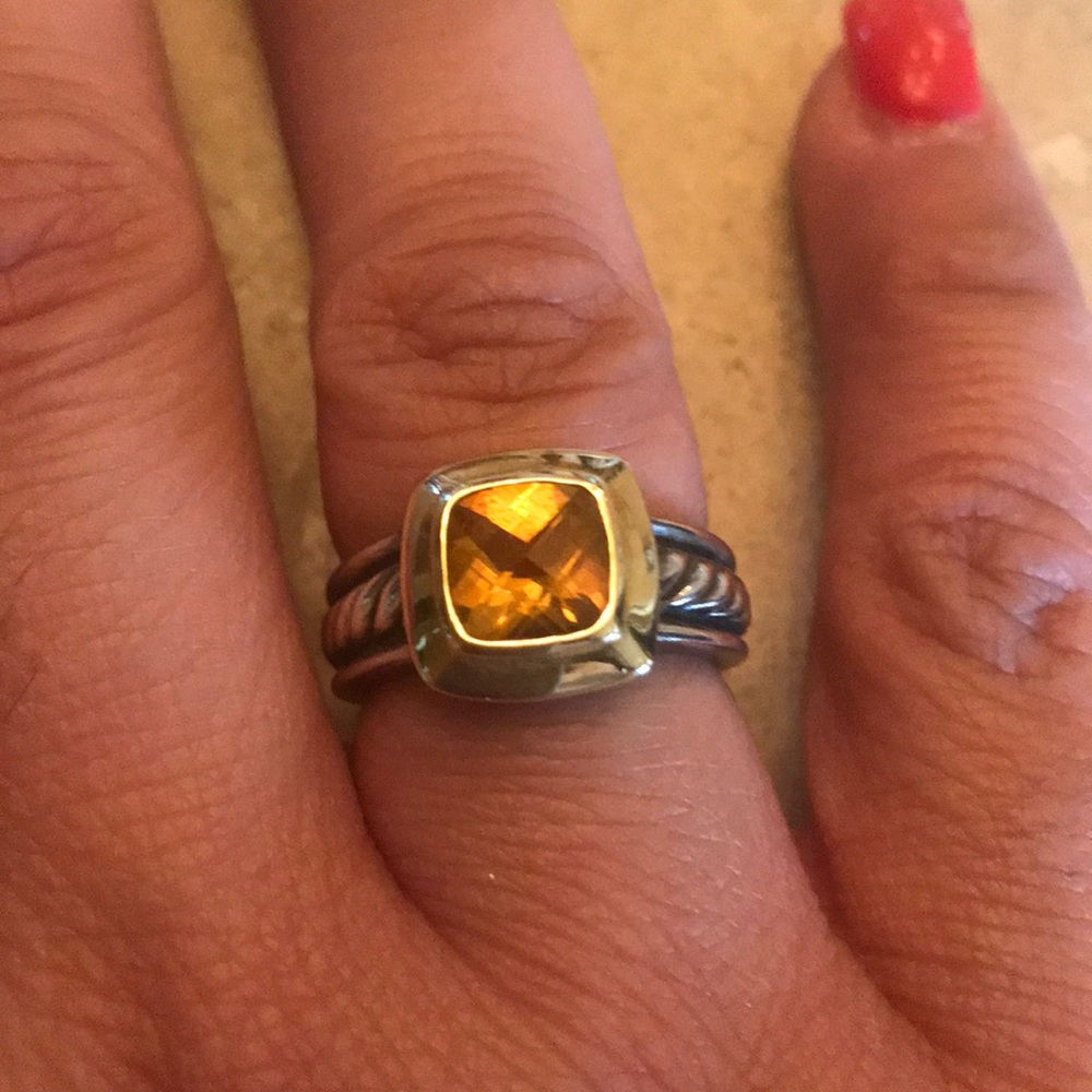 Yurman ring